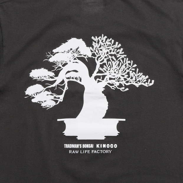 KINOCO × TRADMAN’S BONSAI TEE【CHARCOAL GRAY】 詳細画像